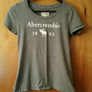 Abercrombie and Fitch T shirt size L